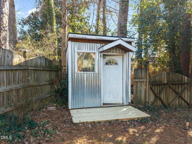 415 Carolina Avenue, Raleigh, NC 27606
