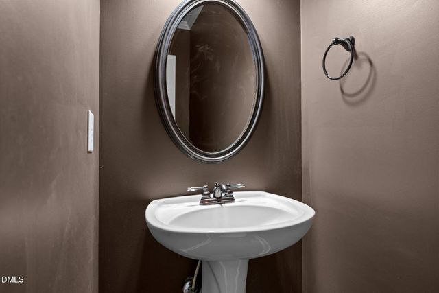 415 Carolina Avenue, Raleigh, NC 27606