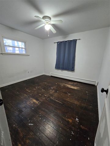 6465 Monrovia Drive, Waterford, MI 48329