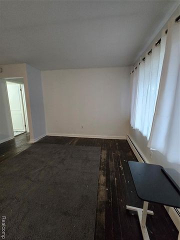 6465 Monrovia Drive, Waterford, MI 48329