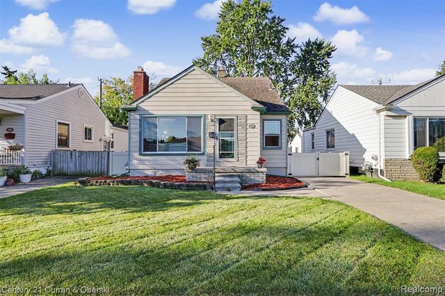 14991 College Avenue, Allen Park, MI 48101