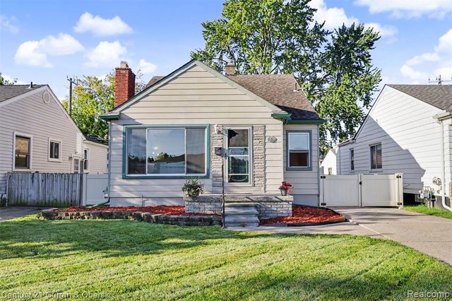 14991 College Avenue, Allen Park, MI 48101
