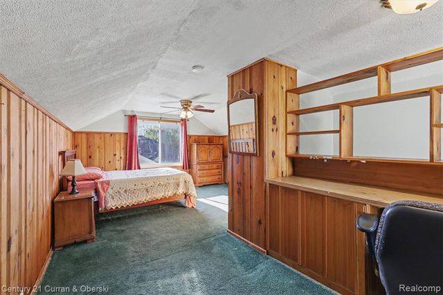 14991 College Avenue, Allen Park, MI 48101