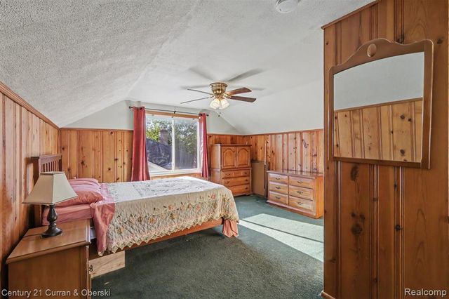 14991 College Avenue, Allen Park, MI 48101