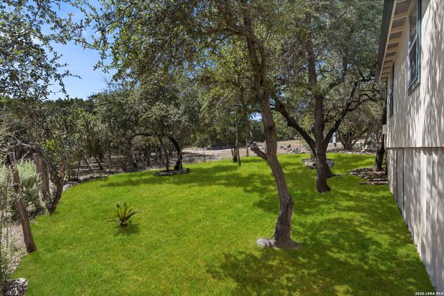 182 AUSTIN LN, Lakehills, TX 78063