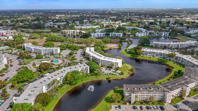 297 Farnham M, Deerfield Beach, FL 33442