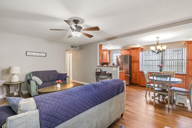 297 Farnham M, Deerfield Beach, FL 33442