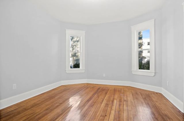 10 Sutton St, Boston, MA 02126