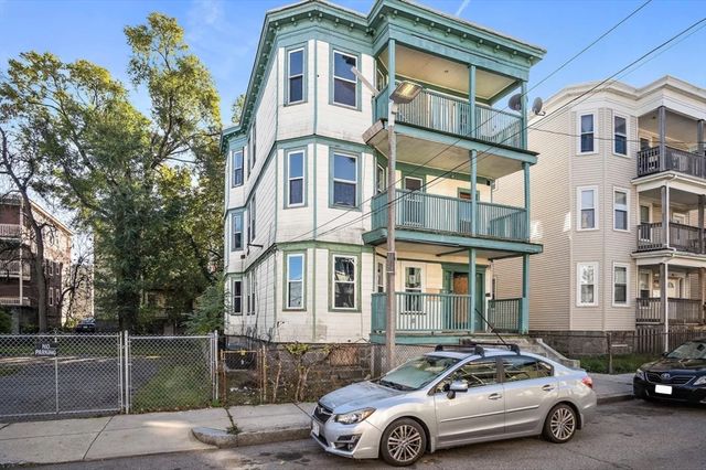 10 Sutton St, Boston, MA 02126