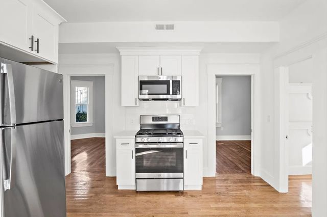 10 Sutton St, Boston, MA 02126