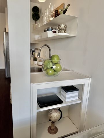 1900 12th Ave S Apt 420, Nashville, TN 37203