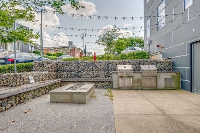 1900 12th Ave S Apt 420, Nashville, TN 37203