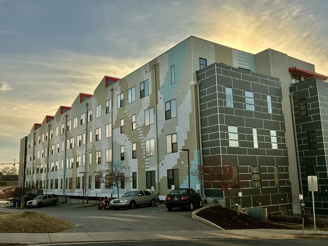 1900 12th Ave S Apt 420, Nashville, TN 37203