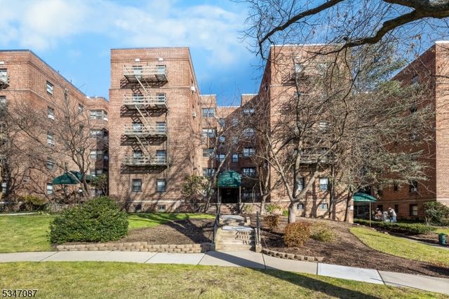 2339 Hudson Terrace D1, Fort Lee Boro, NJ 07024