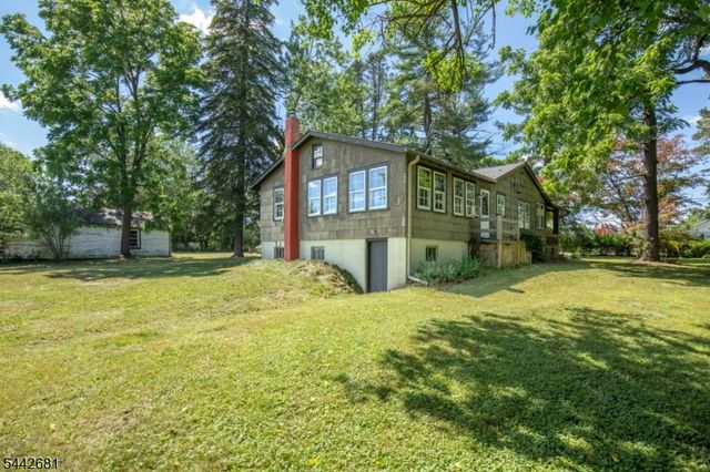 114 Amwell Rd, East Amwell Twp., NJ 08822