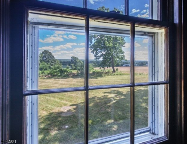 114 Amwell Rd, East Amwell Twp., NJ 08822