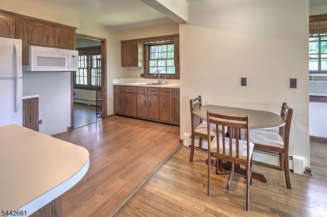114 Amwell Rd, East Amwell Twp., NJ 08822