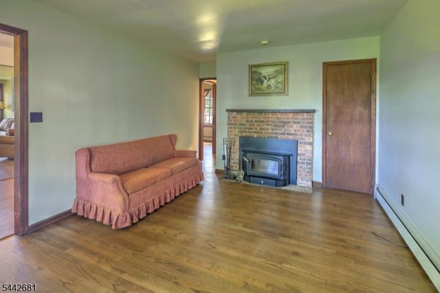 114 Amwell Rd, East Amwell Twp., NJ 08822