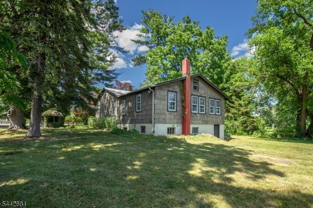 114 Amwell Rd, East Amwell Twp., NJ 08822