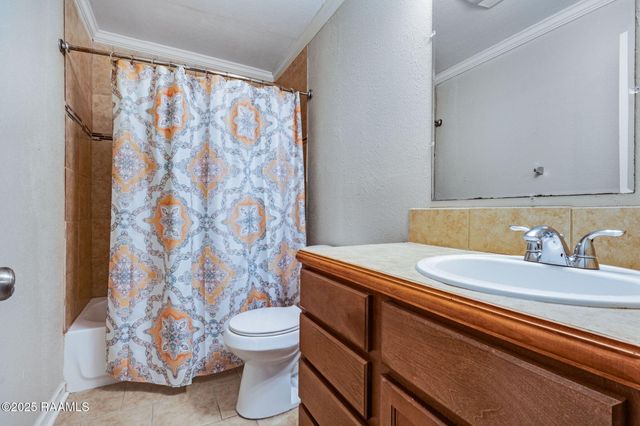 104 Polaris Drive, Lafayette, LA 70501