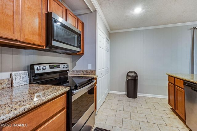 104 Polaris Drive, Lafayette, LA 70501