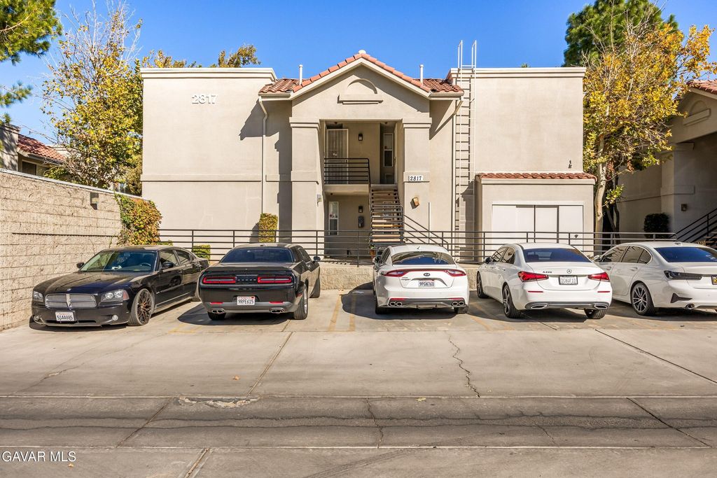 2817 W Avenue K12 Apt 250, Lancaster, CA 93536