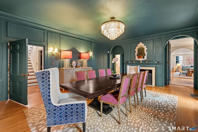 91 Algonquin Road, Fairfield, CT 06825