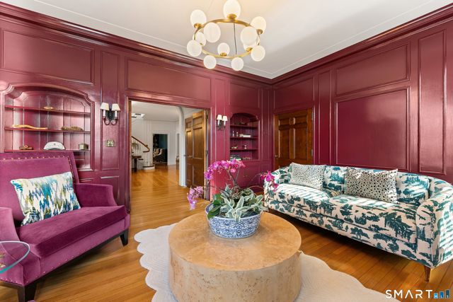 91 Algonquin Road, Fairfield, CT 06825