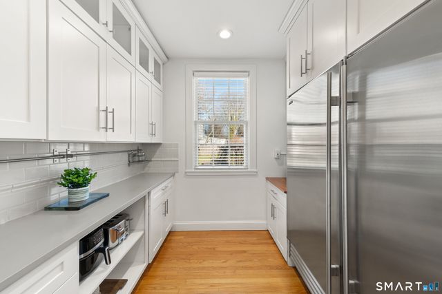 91 Algonquin Road, Fairfield, CT 06825