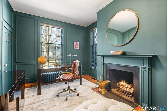 91 Algonquin Road, Fairfield, CT 06825