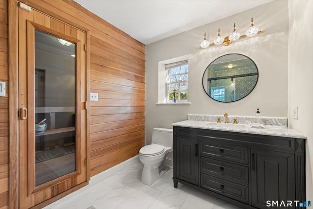 91 Algonquin Road, Fairfield, CT 06825