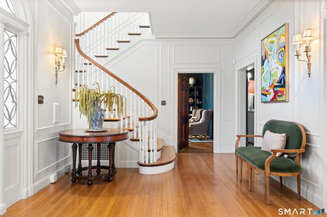 91 Algonquin Road, Fairfield, CT 06825