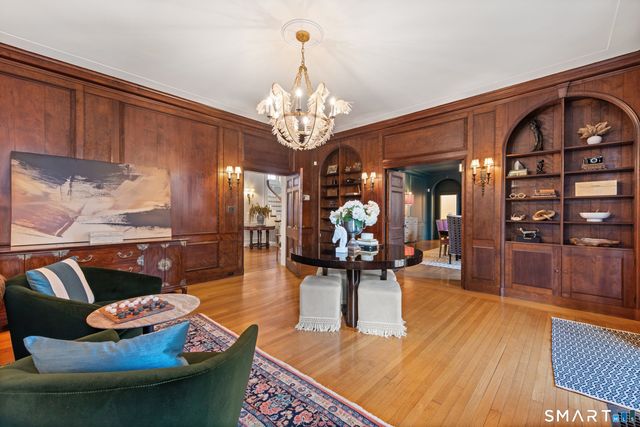 91 Algonquin Road, Fairfield, CT 06825