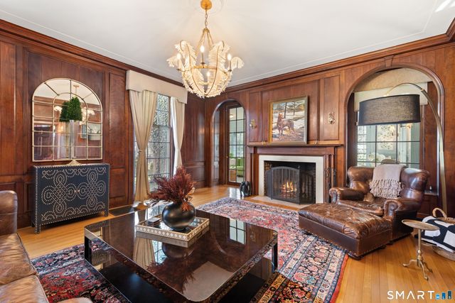 91 Algonquin Road, Fairfield, CT 06825