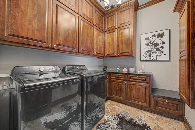1816 S 27th Place, Rogers, AR 72758