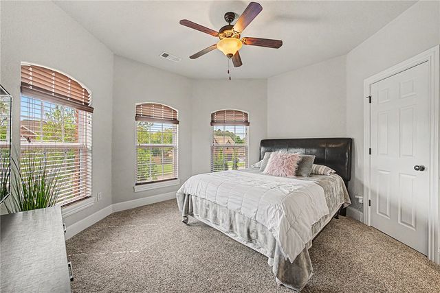 1816 S 27th Place, Rogers, AR 72758