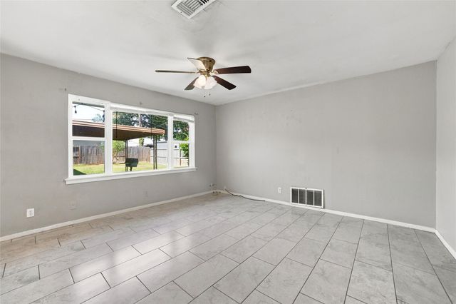 5719 Turtle Creek Road, Houston, TX 77017