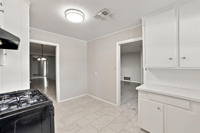 5719 Turtle Creek Road, Houston, TX 77017