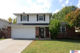 2131 Larchdale Drive, Lincoln, NE 68506