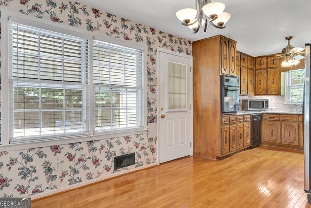 1777 Hickory Street SE, Conyers, GA 30013