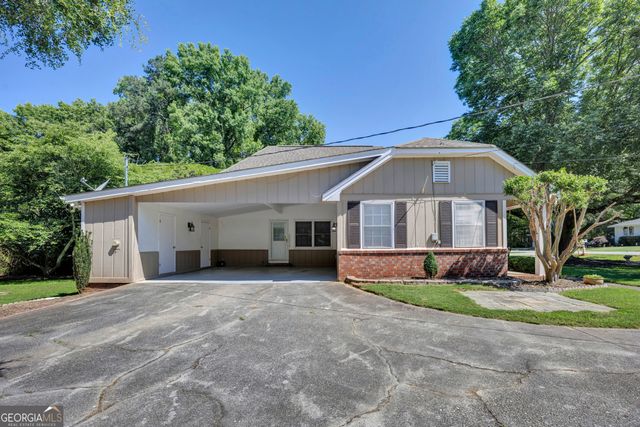 1777 Hickory Street SE, Conyers, GA 30013
