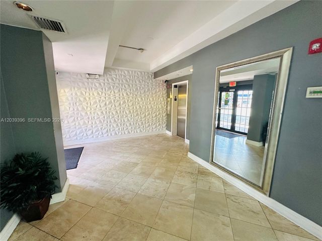710 Washington Ave 319, Miami Beach, FL 33139