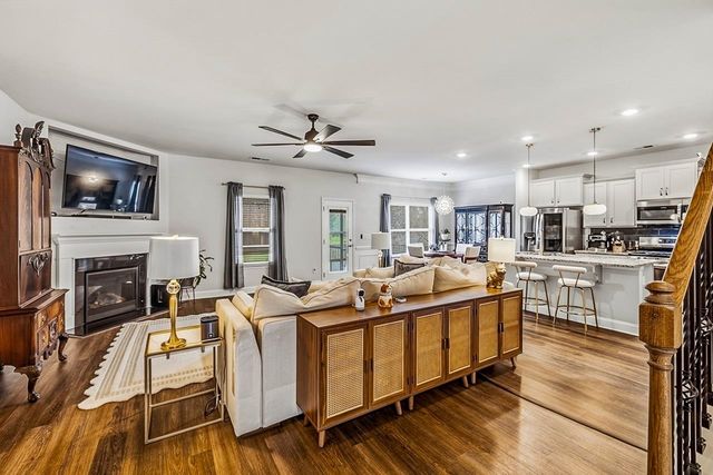 517 Flying Squirrel Way, Greenville, SC 29605