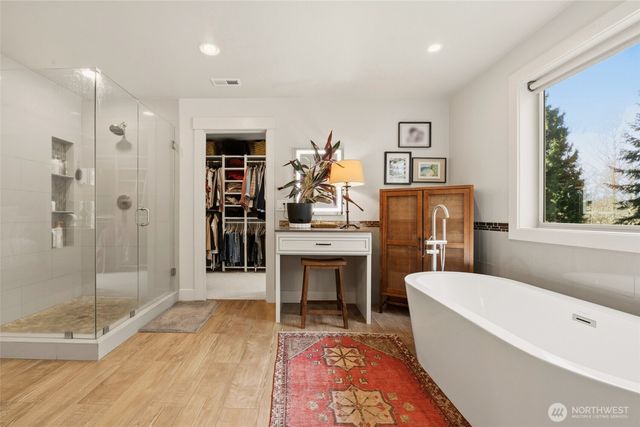 21215 E Lost Lake Road, Snohomish, WA 98296