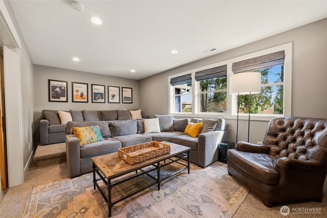 21215 E Lost Lake Road, Snohomish, WA 98296