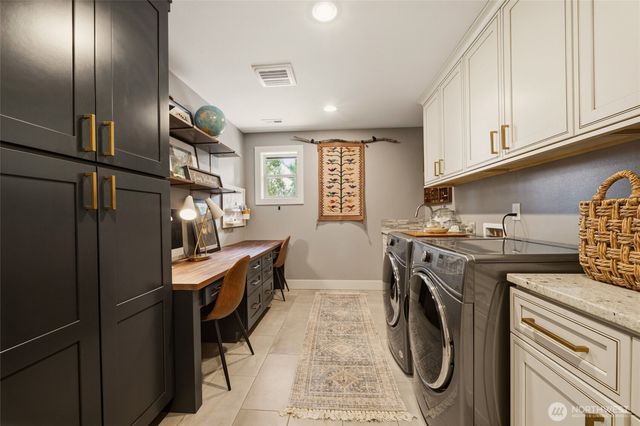 21215 E Lost Lake Road, Snohomish, WA 98296