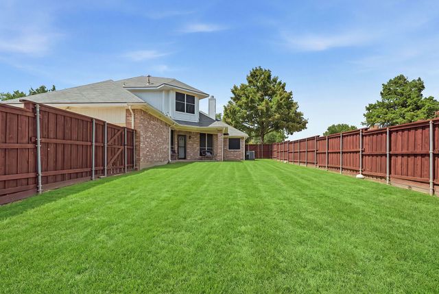 1610 Post Oak Drive, Rowlett, TX 75089