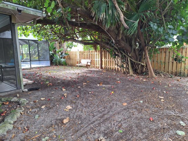 1365 19th Avenue SW, Vero Beach, FL 32962