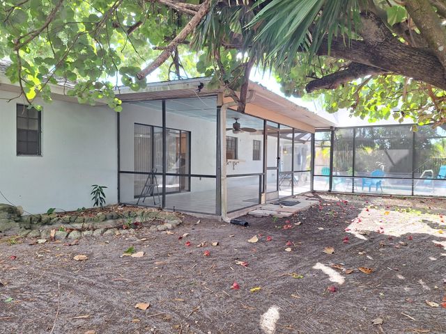 1365 19th Avenue SW, Vero Beach, FL 32962