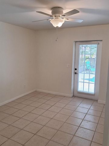 1365 19th Avenue SW, Vero Beach, FL 32962